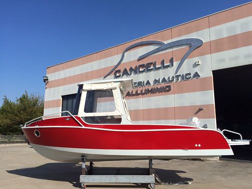 Angelboot für Tagesfahrten / Außenborder - 700 MAX - NAUTICA CANCELLI CESARE - mit Steuerhaus / Aluminium / Sonnendeck