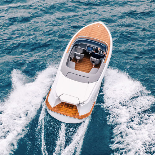 Innenborder-Runabout - M 800 - Boote Marian GmbH - mit Doppelkonsole / Open / klassisch