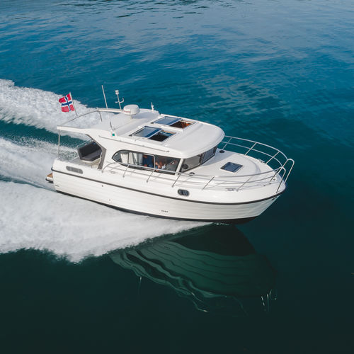 Cabin-Cruiser / Innenborder - 930 - Viknes - Hardtop / mit Steuerhaus / max. 8 Personen