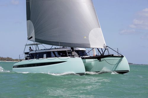 Carbon-Segelyacht - 50 - HH CATAMARANS - Katamaran / für Fahrten- und Regattasegeln / 3 Kabinen