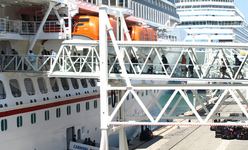 Landesteg für Kreuzfahrtschiffe - PEGASUS - ADELTE - für Fähre / für Terminals / Teleskop