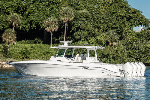 Express-Cruiser / Außenborder - LUJO - HydraSports Custom Boats - viermotorig / Hardtop / Open