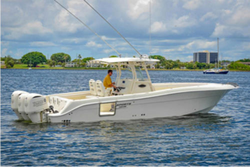 Außenborder-Konsolenboot - 3400 CC - HydraSports Custom Boats - dreimotorig / T-Top