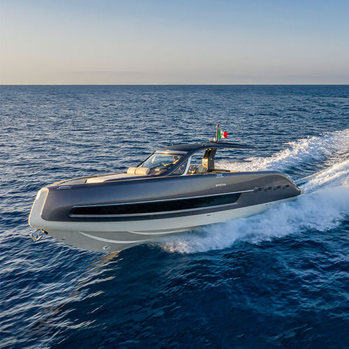Express-Cruiser / Innenborder - TT460 - Invictus Yacht - zweimotorig / Open / max. 14 Personen