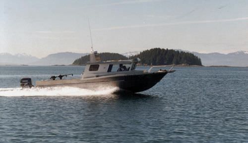Angelboot für Tagesfahrten / Außenborder - AT 850 - ALUTEC BOATS - Tag-Fischer