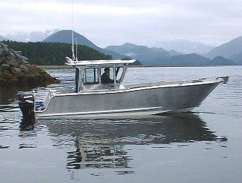 Außenborder-Konsolenboot - OSB 8,56 - ALUTEC BOATS - mit geschlossenem Cockpit / Sportfischer / T-Top