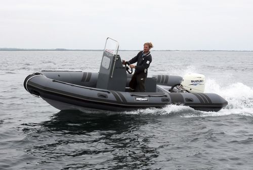 Taucherbasisboot Berufsschiff - AD-55	 - TarponPro - Berufsschiff für Fischerei / Außenborder / Festrumpf-Schlauchboot