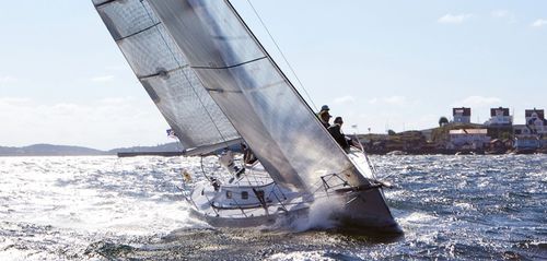 Segelboot für Fahrten- und Regattasegeln - Diva 35 - Fabola Yachts - 2 Kabinen / 3 Kabinen / mit Mittelcockpit