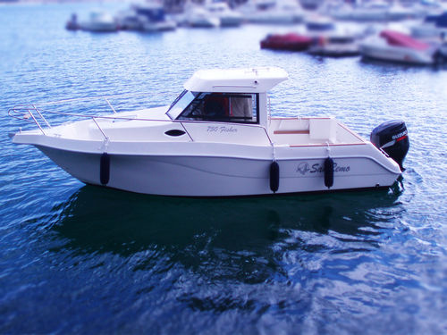 Cabin-Cruiser / Außenborder - 750 Fisher Pro - San Remo Boats - Hardtop / Sportfischer / 2 Kojen