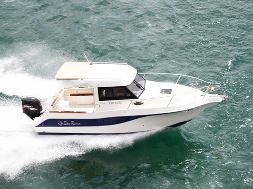 Cabin-Cruiser / Außenborder - 750 Fisher Lux - San Remo Boats - Hardtop / Sportfischer / 2 Kojen