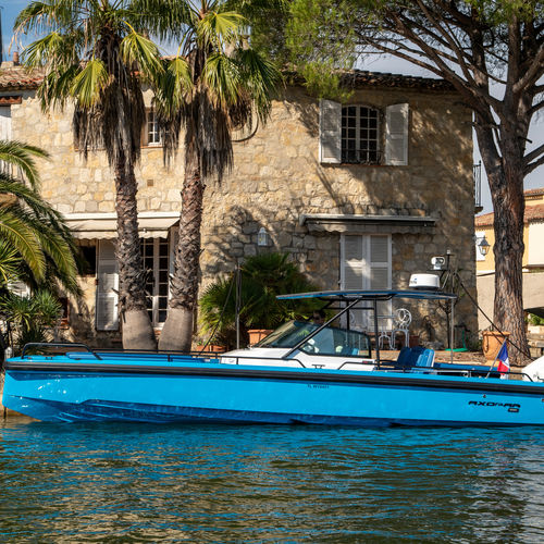 Außenborder-Konsolenboot - 28  - Axopar Boats Oy - mit Mittelkonsole / max. 6 Personen / max. 9 Personen