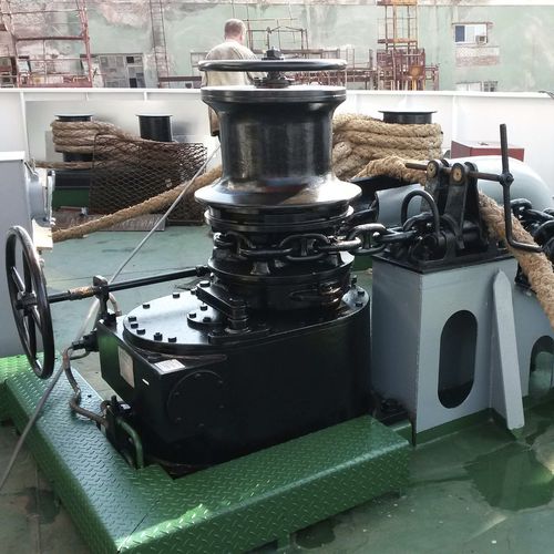 Gangspill für Schiffe - CW - YMV CRANE AND WINCH SYSTEMS - für Schlepper / für Segelboot / elektrisch