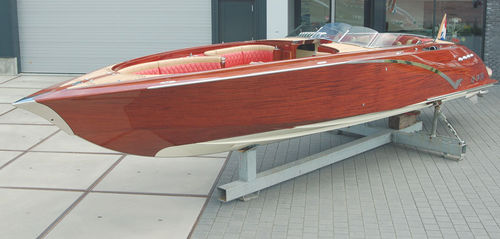 Innenborder-Runabout - WALTH 1075 - Walth Boats - Bowrider / Holz / klassisch
