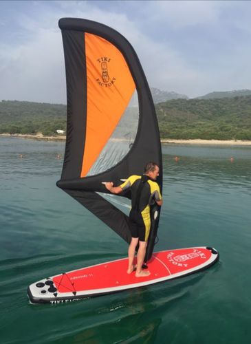 Aufblasbares Stand-up-Paddleboard - AIRWIND 11 - TIKI FACTORY - Allround / WindSUP / für Anfänger