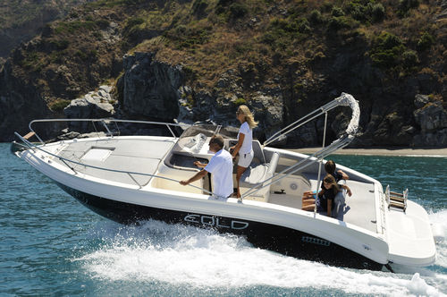 Cabin-Cruiser / Außenborder - 730 day - Eolo - Open / mit Doppelkonsole / max. 8 Personen
