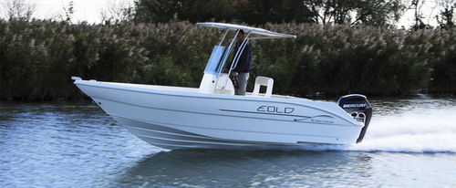 Außenborder-Konsolenboot - 600  - Eolo - mit Mittelkonsole / Sport / für Angelsport
