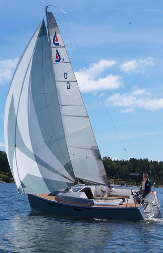 Daysailer-Segelboot - DIVA 24 DC - Alfa Yacht Production OÜ - 4 Kojen / mit Mittelcockpit / Bugspriet