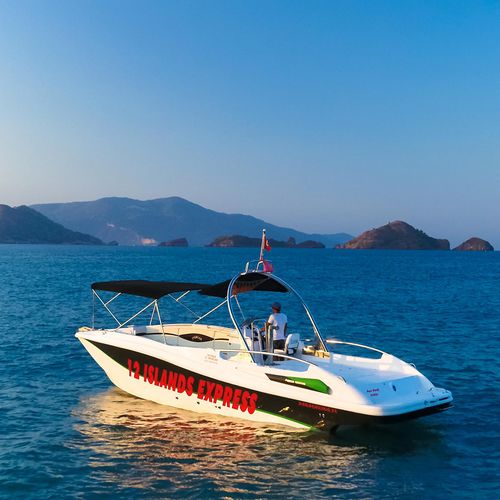Professionelles Parasailing-Boot Berufsschiff - 34 - MERCAN YACHTING - Innenborder / Glasfaser