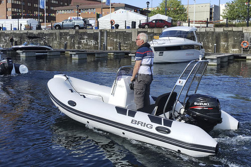 Außenborder-Schlauchboot - FALCON 400 - Brig U.S.A. LLC - halbstarr / mit Mittelkonsole / Sportfischer