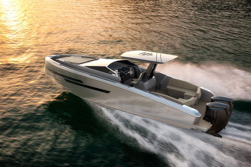 Express-Cruiser / Außenborder - 34  - Icon Craft - Diesel / zweimotorig / Open