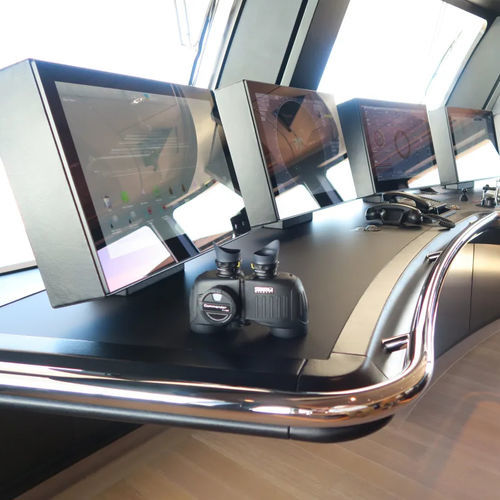 Integriertes Brückensystem für Yacht - RH Marine B.V.
