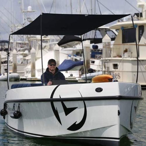 Elektrisches Konsolenboot - VOLT 180 - Vision Marine Technologies - Außenborder / mit Mittelkonsole / Freizeit
