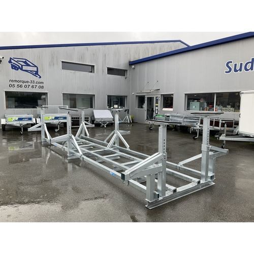 Bootsgestell für Motorboot - SUD OUEST REMORQUES - für Segelboot / verstellbar