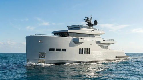 Motoryacht für Kreuzfahrten - BY24M  - Brizo Yachts - Offshore / Explorer / Flybridge