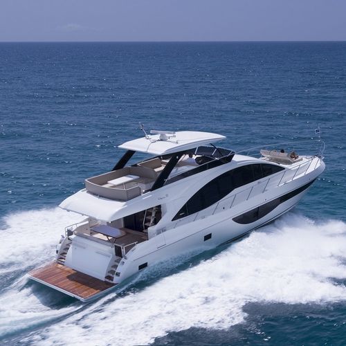 Motoryacht für Kreuzfahrten - 63 - Dyna Craft Ltd. - Flybridge / 4 Kabinen / 6 Kojen