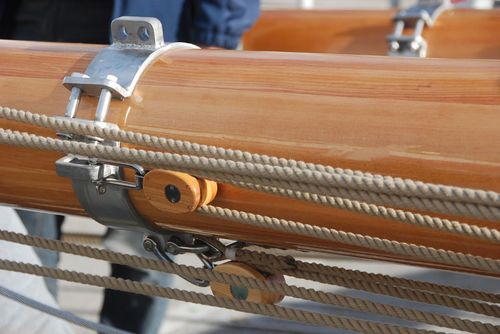 Mast für Segelyachten - WoodSpars - aus Holz / klassisch / mit Gaffelsegel