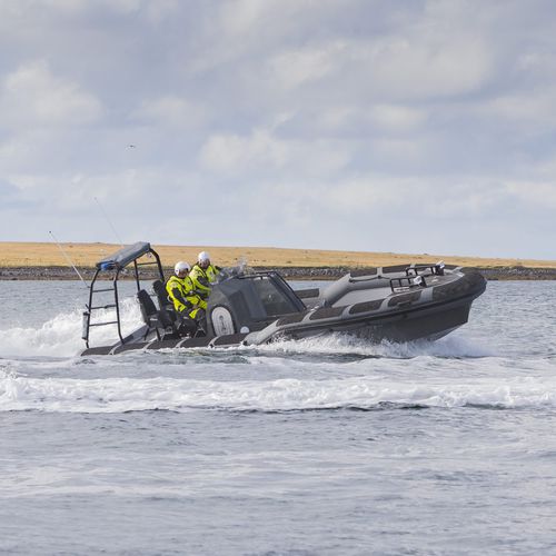 Patrouillenboot Berufsschiff - Flengur 850 - Rafnar ehf - Inboard-Hydrojet / Außenborder / Festrumpf-Schlauchboot