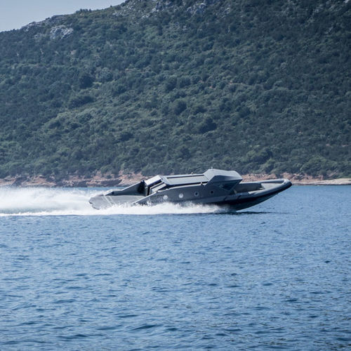 Patrouillenboot Berufsschiff - 41 ARMORED - Marvel - Passagierboot / Innenborder / Außenborder