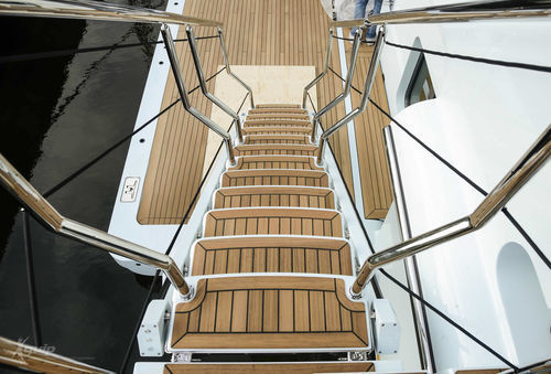 Selbstnivellierungs-Leiter - Self leveling stairs - X-Quip - für Yacht / versenkbar / regelbar