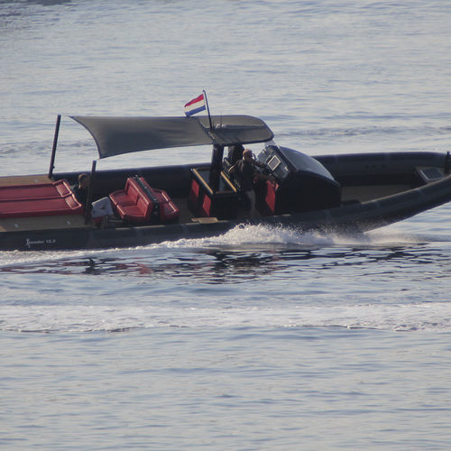 Sonnensegel für Beiboot - X-Quip - für Ruderhaus / schwarz / maßgefertigt