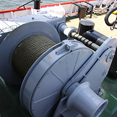 Winde für Schiffe - DMT MARINE EQUIPMENT SA - für Schlepper / Schlepp / Hydraulikmotor