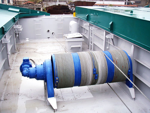 Winde für Schiffe - hatch cover - DMT MARINE EQUIPMENT SA - Schlepp / Hydraulikmotor / Spulvorrichtungen