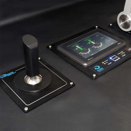 Antriebssteuerungssystem - eDOCK - Doen Waterjets