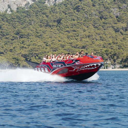 Ausflugsboot Berufsschiff - Predator Commercial Jet Boat - Alesta Marine - Inboard-Hydrojet / GRP