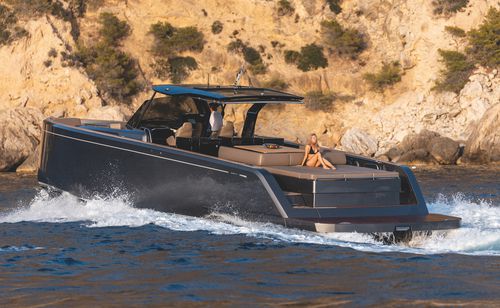 Motoryacht für Kreuzfahrten - Pardo 50 - Pardo Yachts - Open / mit Mittelkonsole / IPS