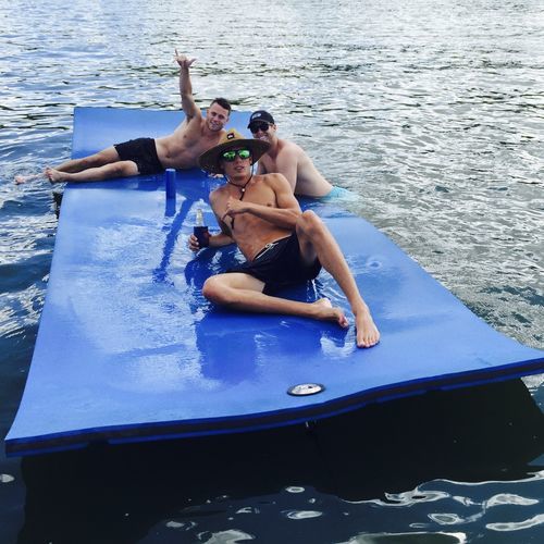 Matratze-Wasserspielgerät - Paradise Pad - MYinVision, Wassersport und Freizeit Inh. Lyndsey Hieber - schwimmend