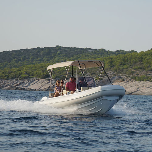 Jetantriebs-Schlauchboot - 560D - Agilis Jettenders - Diesel / RHIB / mit Mittelkonsole