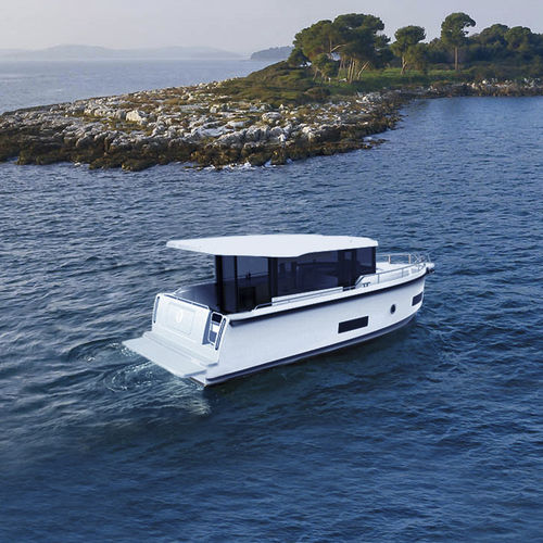 Express-Cruiser / Innenborder - 34 - Seafaring Yachts - Hardtop / mit Steuerhaus / für Kreuzfahrten