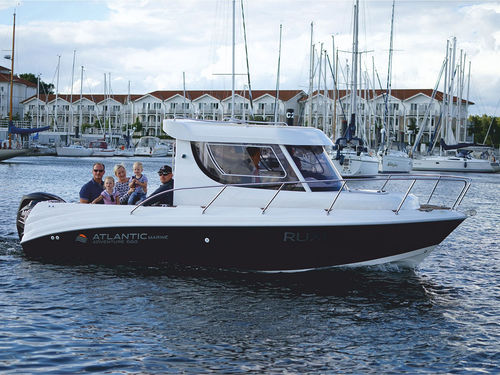 Cabin-Cruiser / Außenborder - Adventure 660 - Atlantic Marine - Gleiter / mit Steuerhaus / für Angelsport