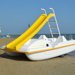 F&uuml;nfsitzer-Tretboot