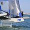 Segelboot mit Foil - F101 - Foiling World - Trimaran / Regatta / Carbon