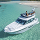 Express-Cruiser / Außenborder / dreimotorig / Flybridge / 2 Kabinen