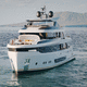 Superyacht für Kreuzfahrten / mit Steuerhaus / 5 Kabinen / Verdränger