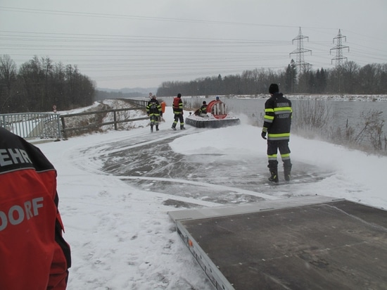 Feuerwehr Luftkissenfahrzeug