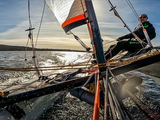 EIN WINTERLICHES SEGELN IN LONDON