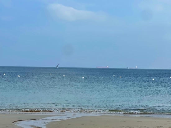 Unsere Liegeplätze sind am Strand von Pérello eingerichtet!